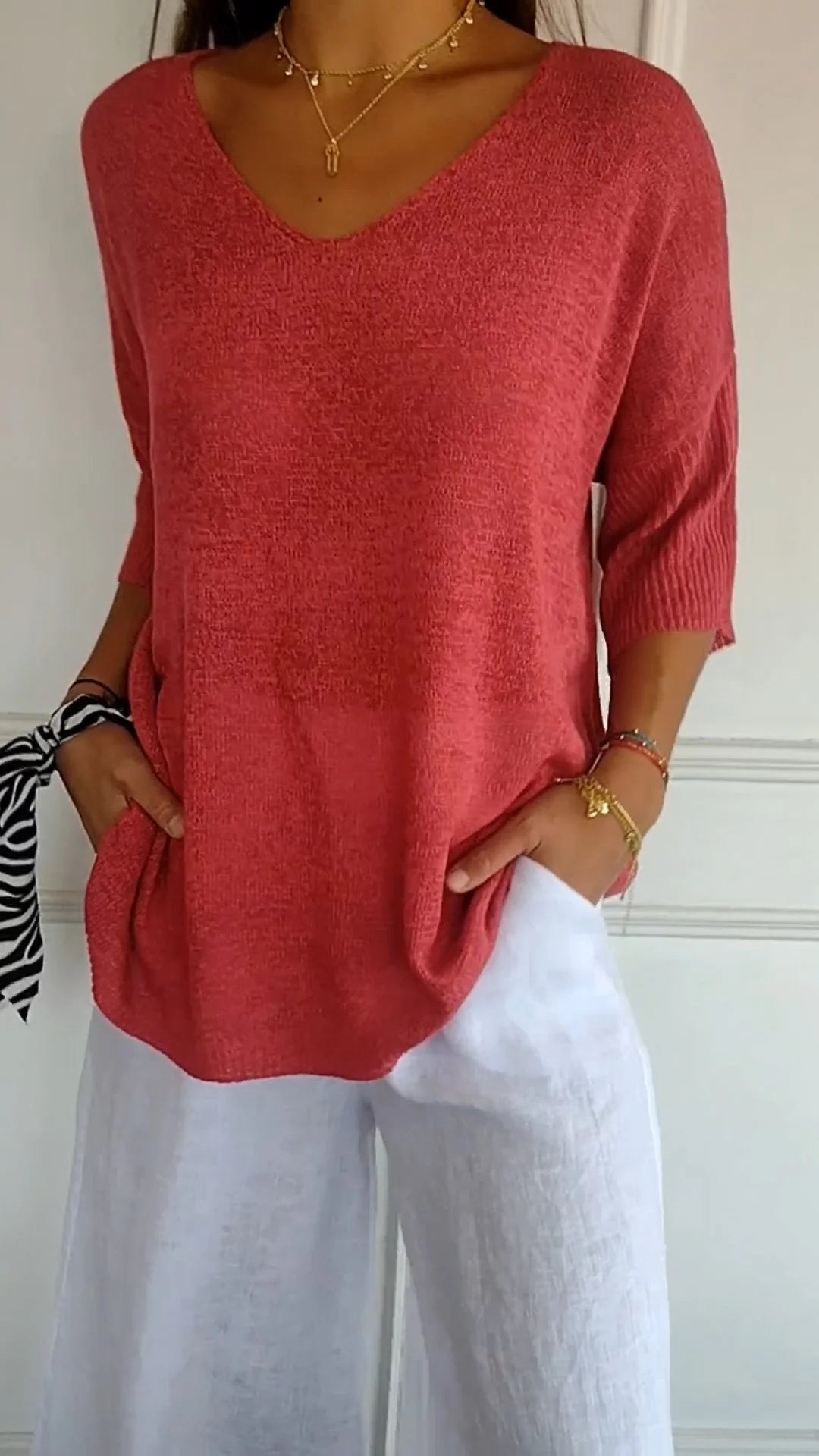 Elegant Women's Sweater - Versatile and Stylish for Winter