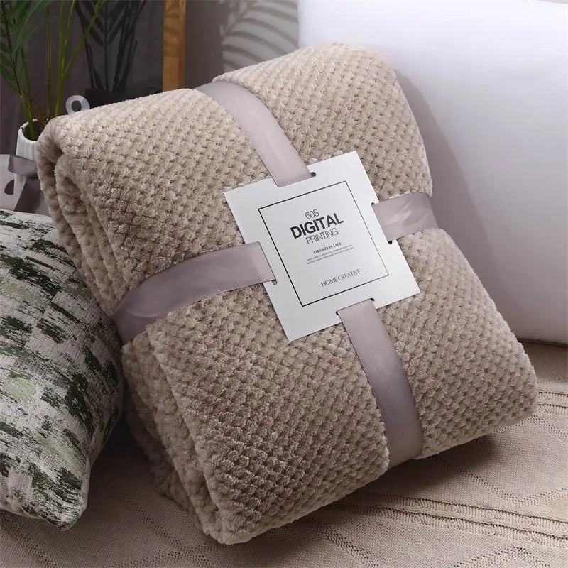 Loomvera – Waffle Texture Throw Blanket for Stylish Comfort