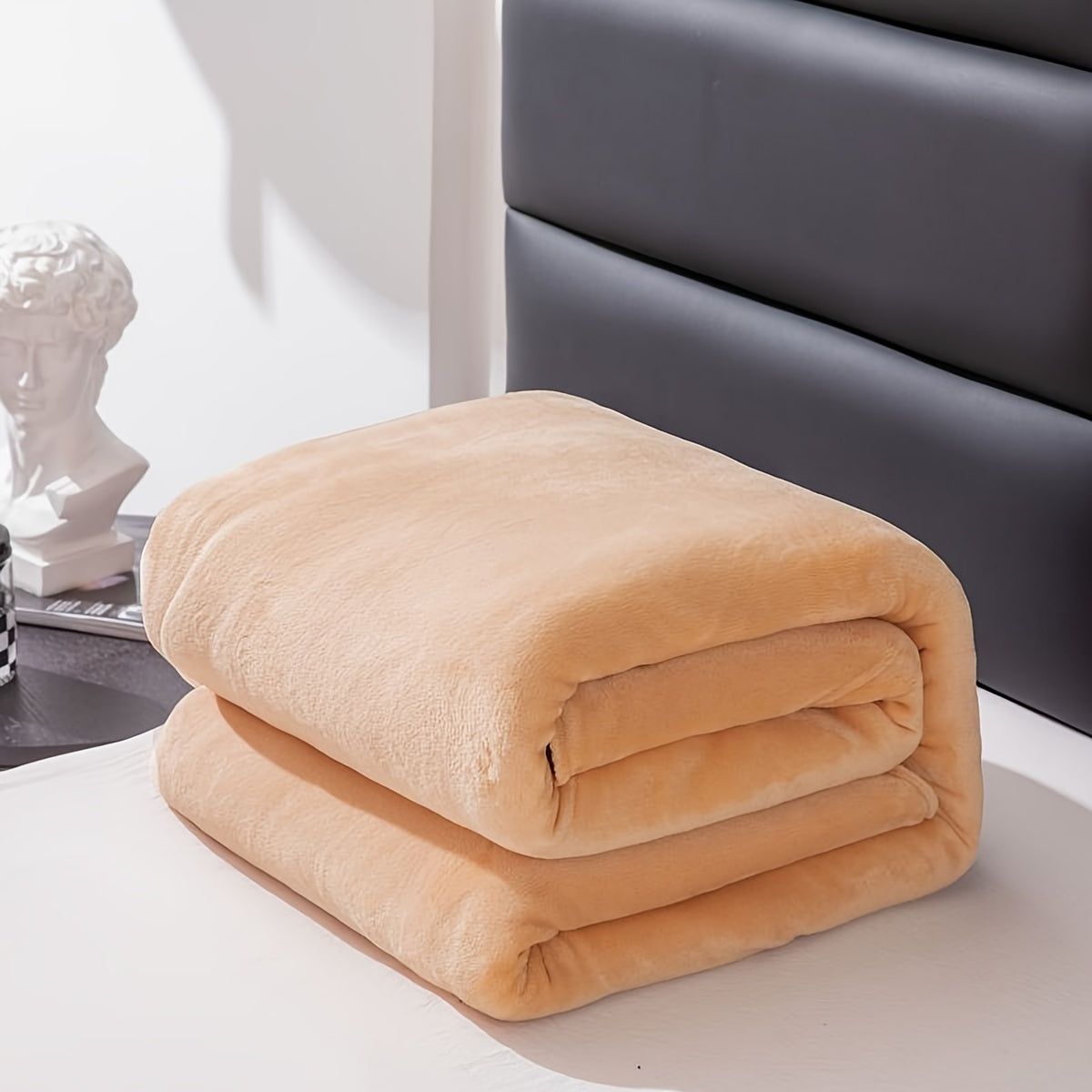 LunaWeave – Grey Flannel Throw Blanket for All-Season Comfort