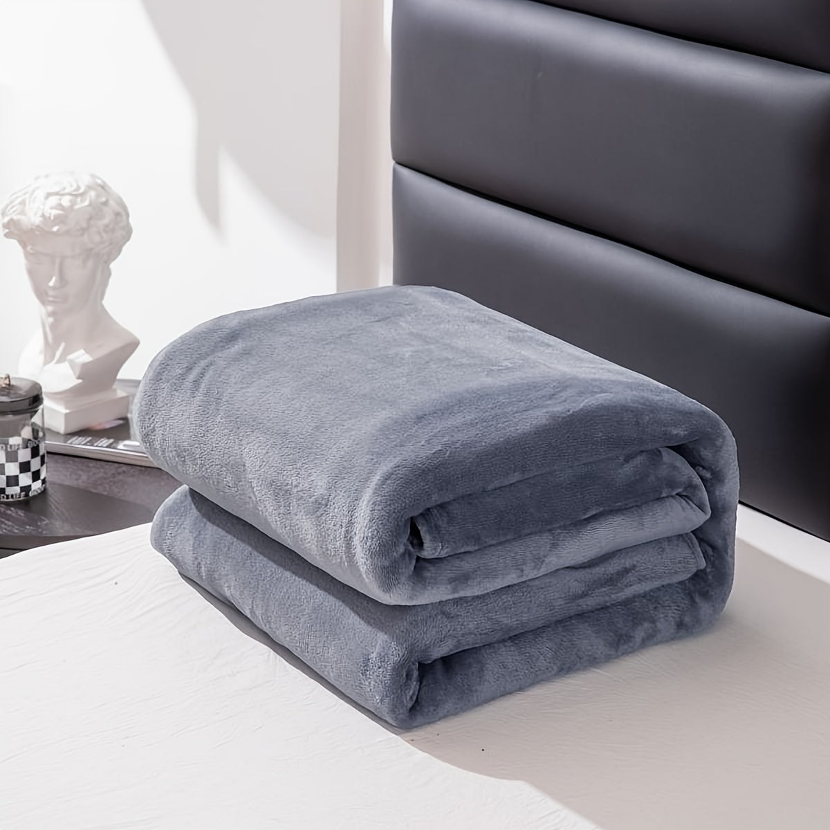 LunaWeave – Grey Flannel Throw Blanket for All-Season Comfort