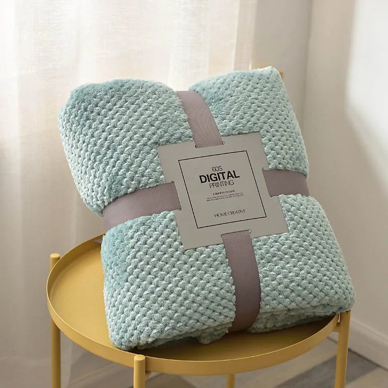 Loomvera – Waffle Texture Throw Blanket for Stylish Comfort