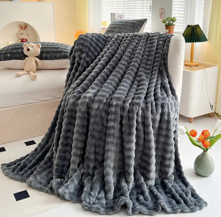 Snughalo – Bubble Fleece Throw Blanket