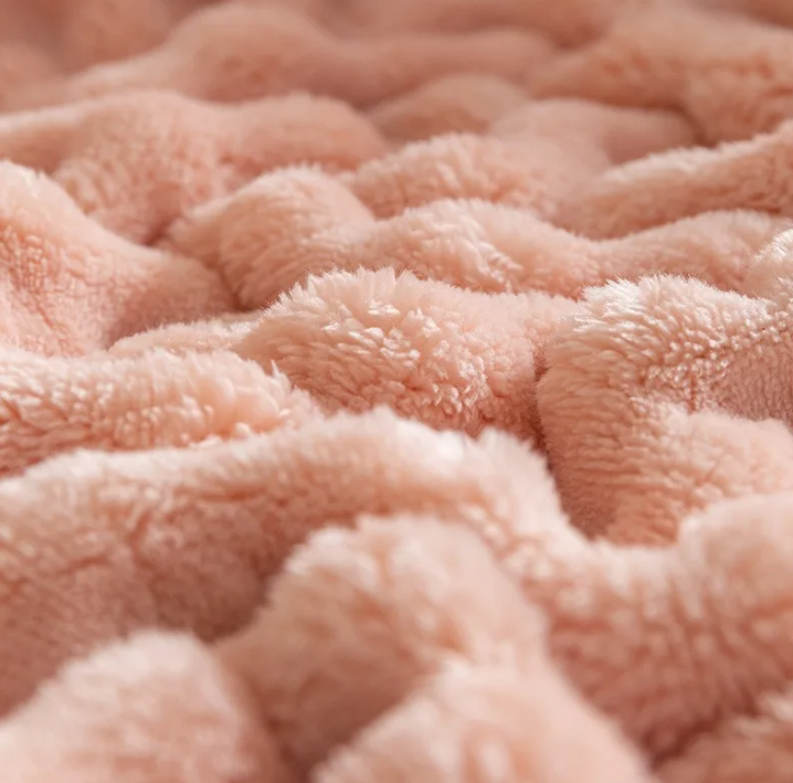 Snughalo – Bubble Fleece Throw Blanket