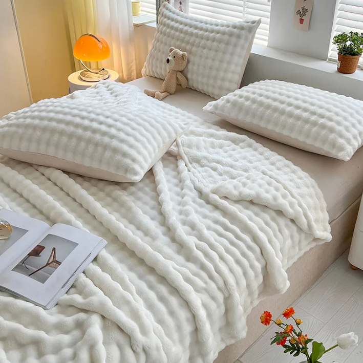 Snughalo – Bubble Fleece Throw Blanket