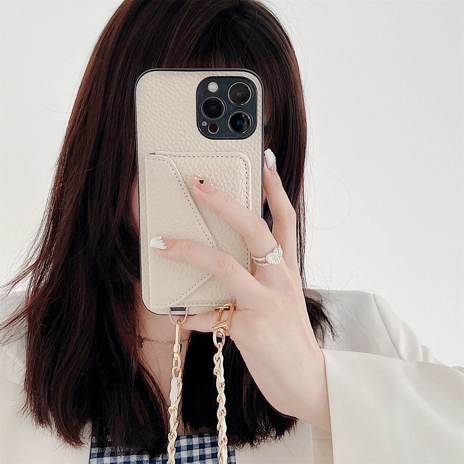 High-Quality Crossbody Wallet Leather iPhone Case with Card Holder and Wallet Function