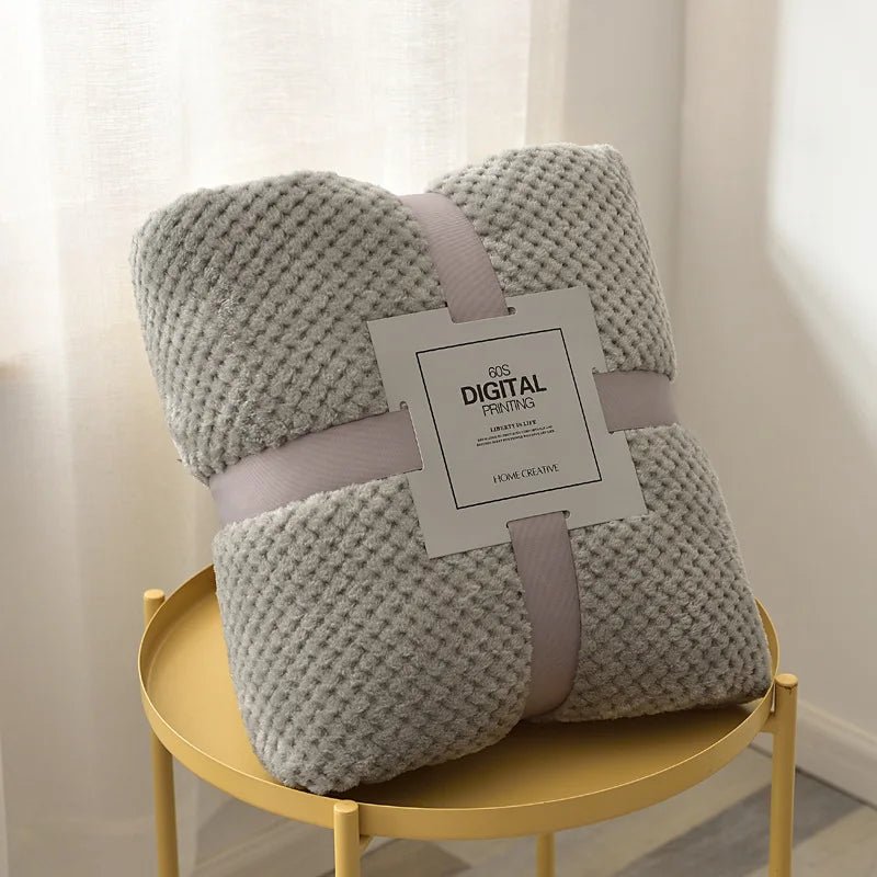 Loomvera – Waffle Texture Throw Blanket for Stylish Comfort