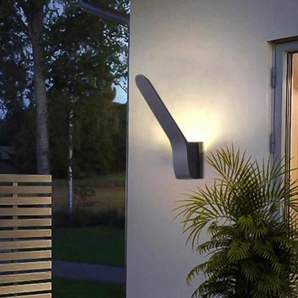 HaloBright® Outdoor LED Wall Light – Modern Elegance for Balcony & Garden