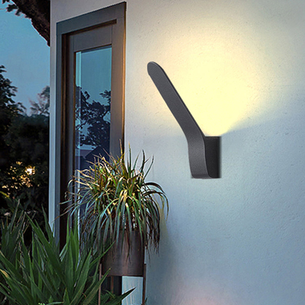 HaloBright® Outdoor LED Wall Light – Modern Elegance for Balcony & Garden