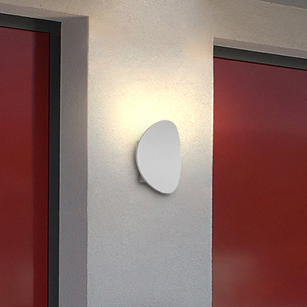 Outdoor LED Wall Light – Waterproof & Elegant Design