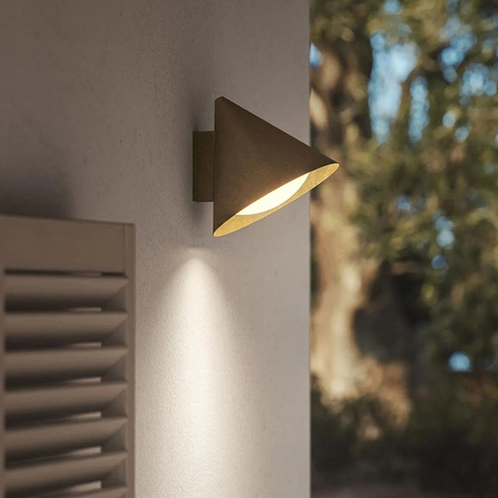 Vintage LED Wall Light – Gold & Black, Waterproof IP65