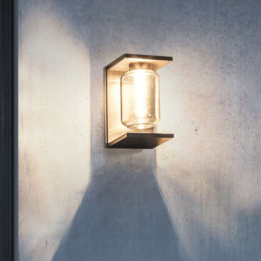 LumaArk® Outdoor Wall Light – Modern and Weather-Resistant Lighting