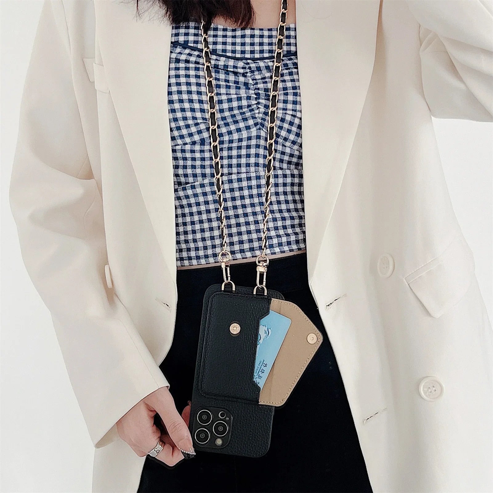 High-Quality Crossbody Wallet Leather iPhone Case with Card Holder and Wallet Function