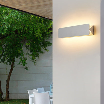 LumièreArt® LED Wall Light – Modern Design for Indoor and Covered Outdoor Spaces