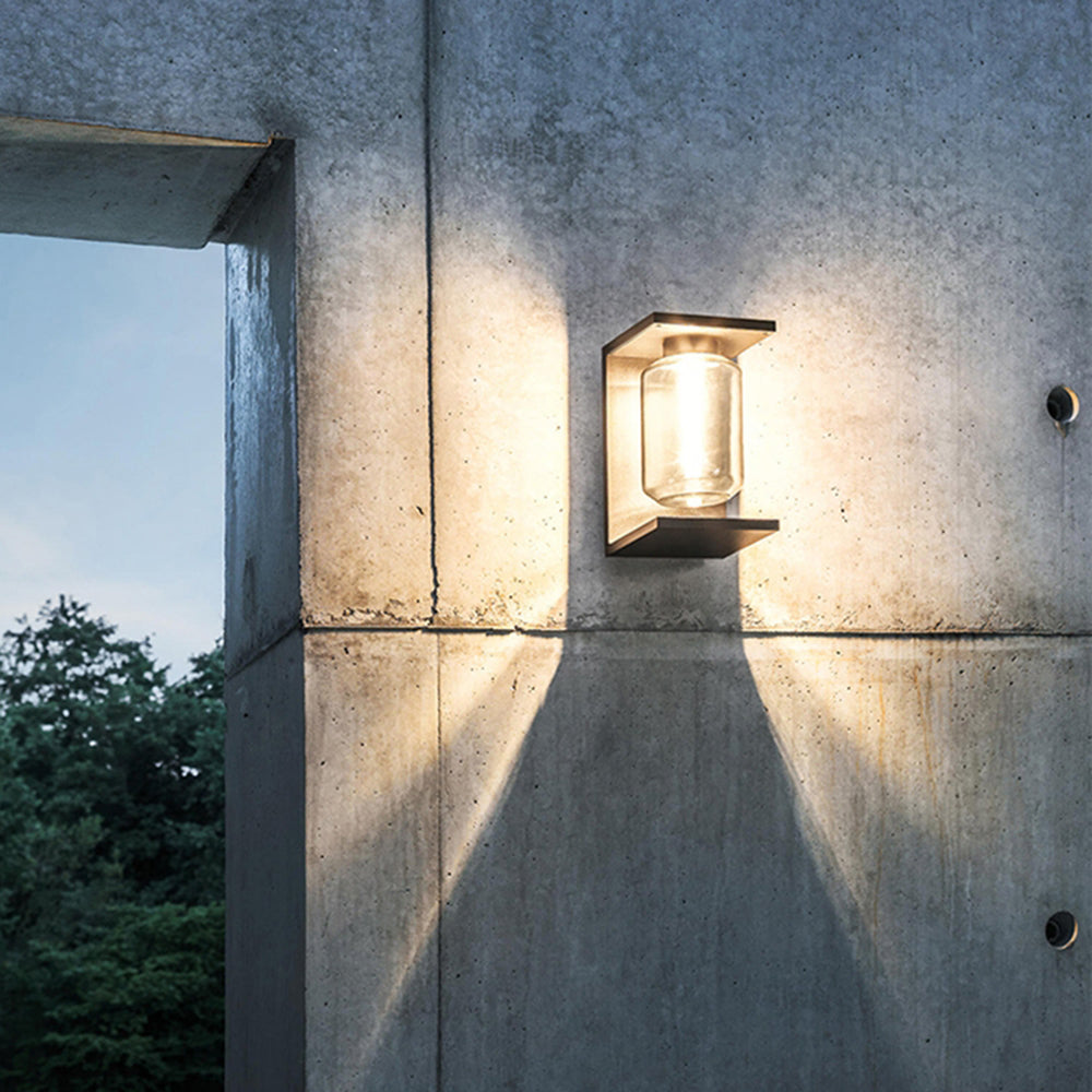 LumaArk® Outdoor Wall Light – Modern and Weather-Resistant Lighting