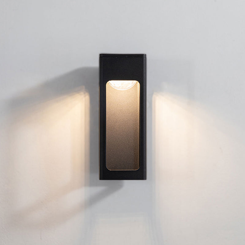 AuroraLight LED Wall Light – Modern and Minimalist Outdoor Lighting