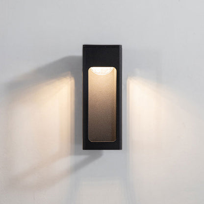 AuroraLight LED Wall Light – Modern and Minimalist Outdoor Lighting