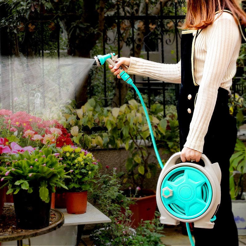 AquaFlex - Retractable Garden Hose with Multi-Pattern Sprayer | 13.5m