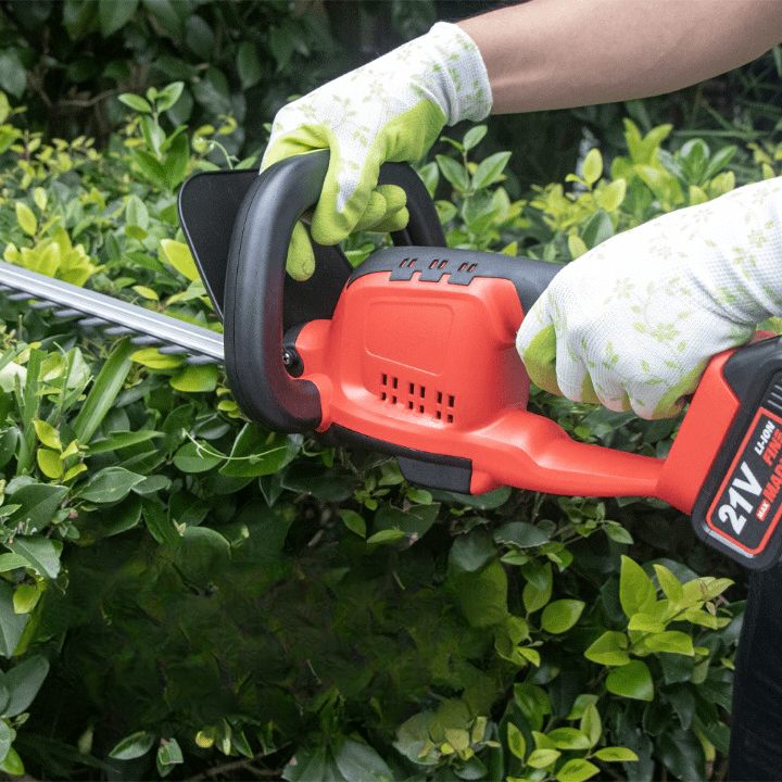 Wireless Hedge Trimmer 21V – Powerful Motor