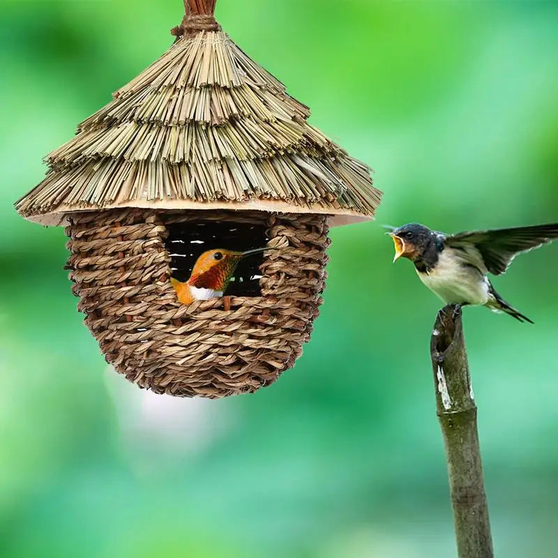 Hanging Bird Nest in Woven Straw – Natural Outdoor Shelter