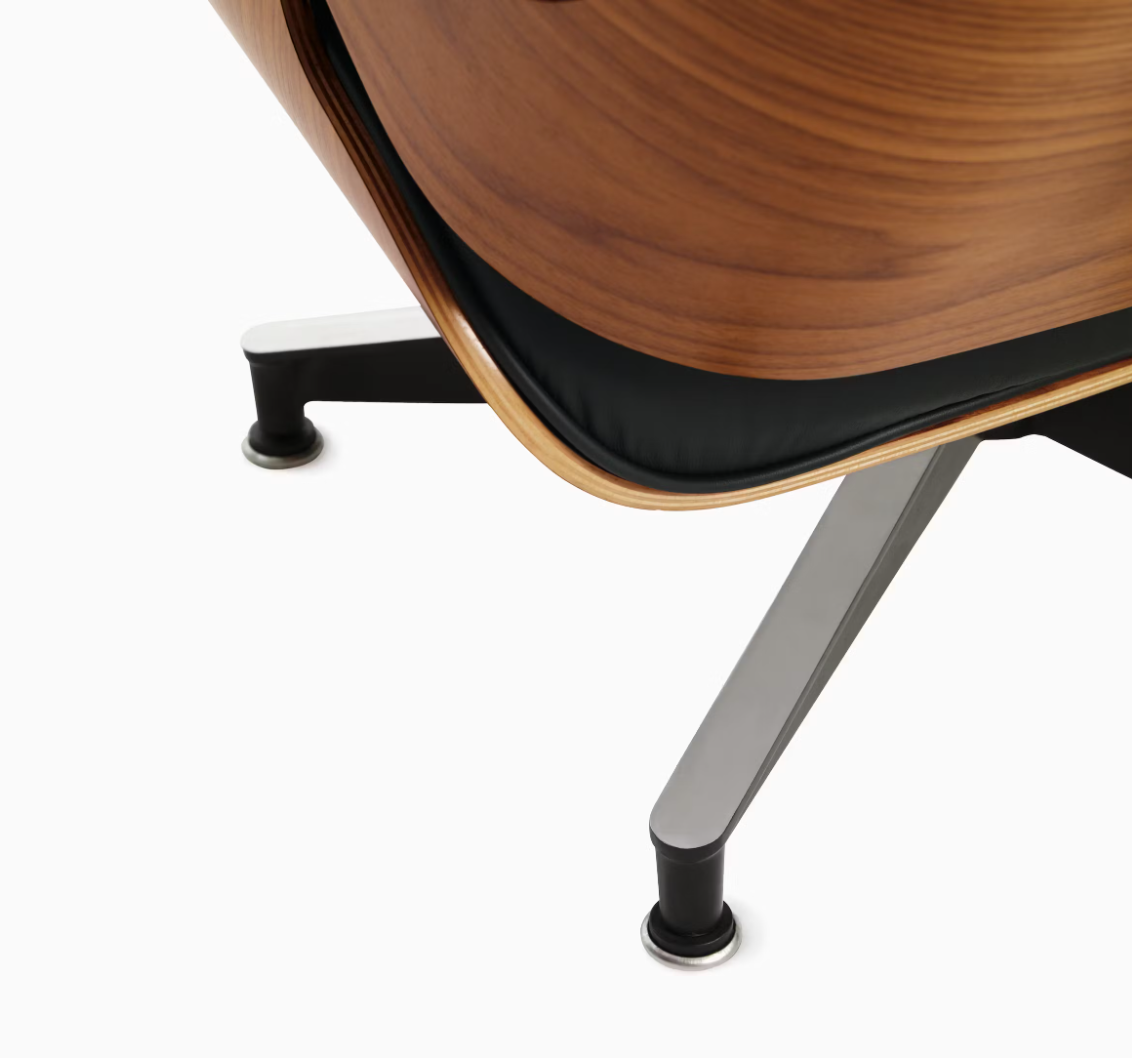 Lounge Chair And Ottoman – Tall