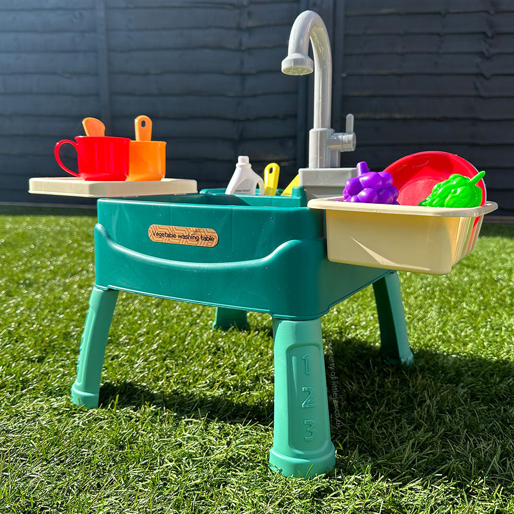 Play Kitchen with Magic Faucet