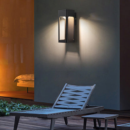 AuroraLight LED Wall Light – Modern and Minimalist Outdoor Lighting