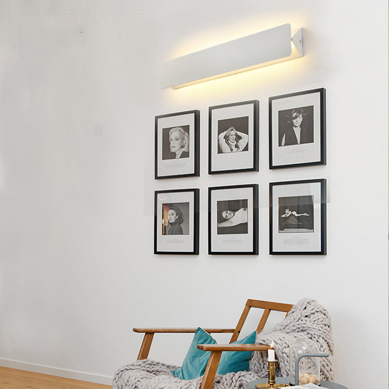 LumièreArt® LED Wall Light – Modern Design for Indoor and Covered Outdoor Spaces