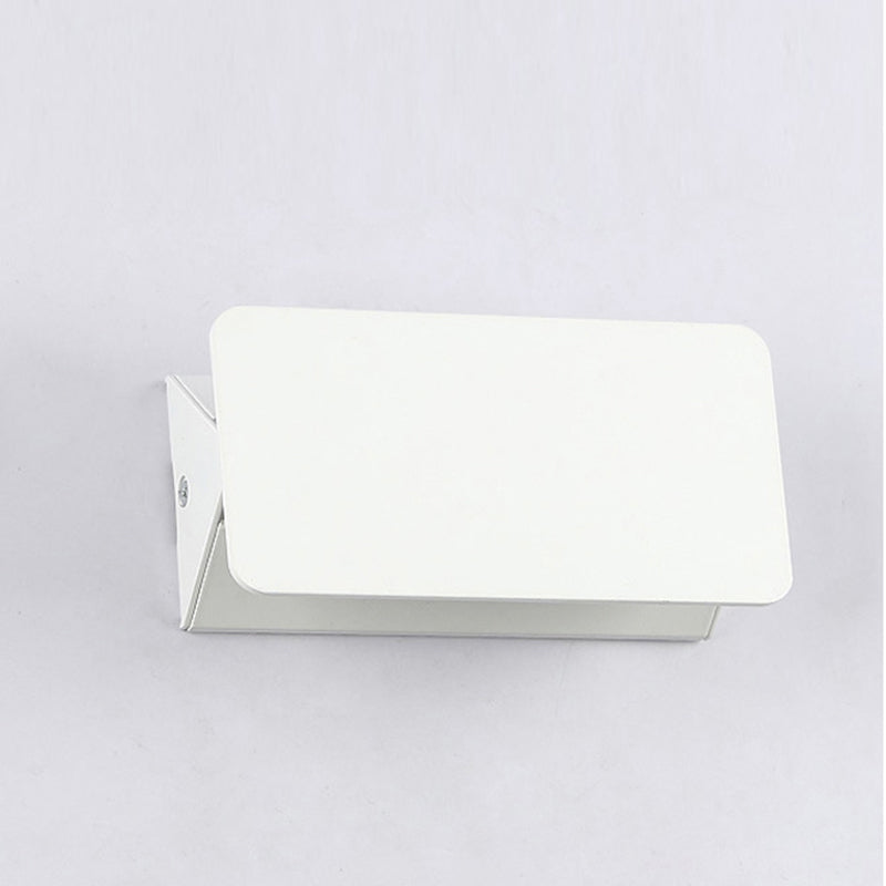 LumièreArt® LED Wall Light – Modern Design for Indoor and Covered Outdoor Spaces