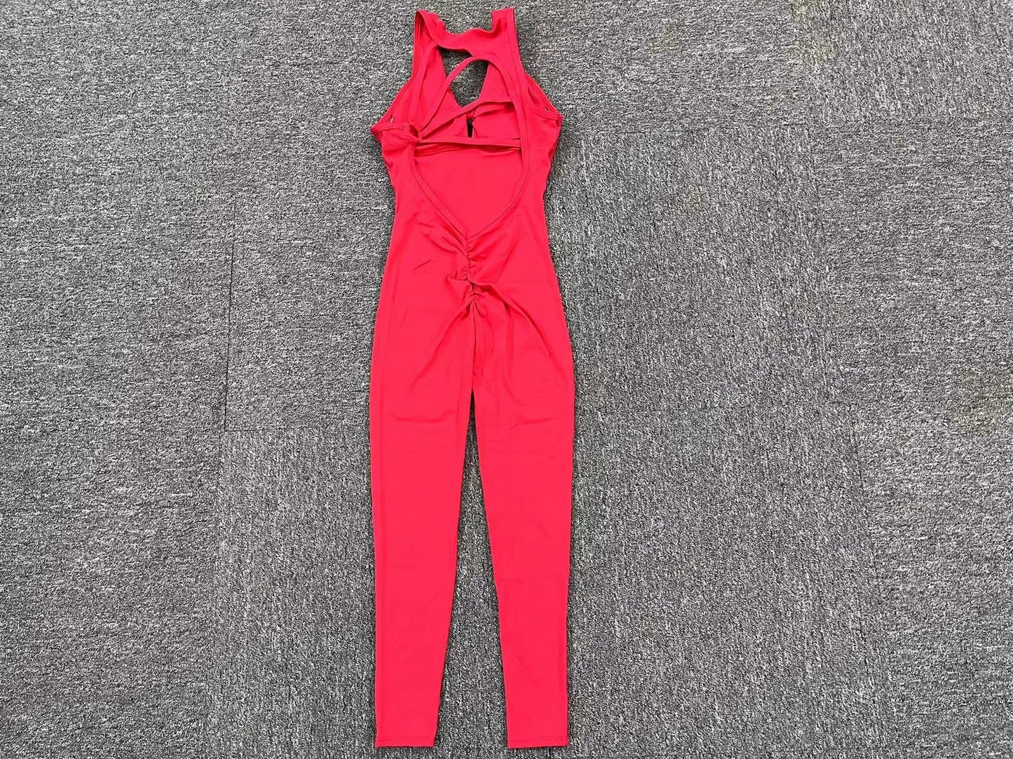 Sporty Sleeveless Women's Fitness Jumpsuit - V-Shaped Back Design Jumpsuit, Gym-Ready Overalls Set for Yoga, Running & Workout in Bold Colors