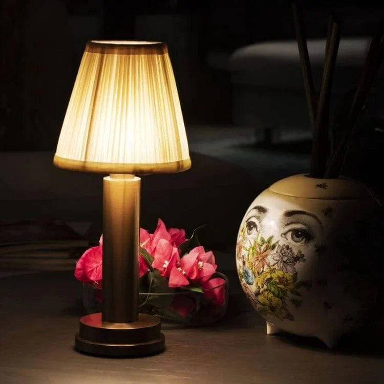 NordikaLED – Wireless Minimalist Table Lamp