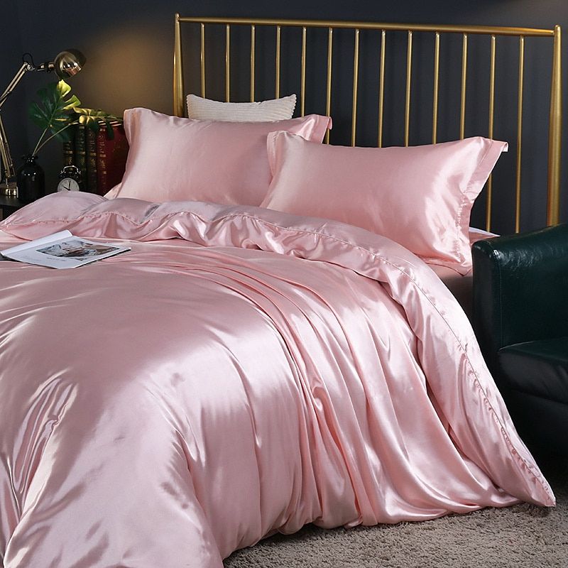 Luxury 4-Piece Satin Bedding Set